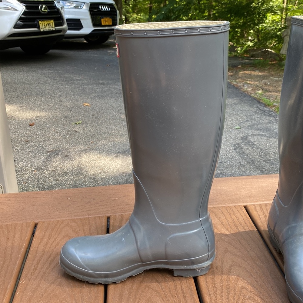 Hunter rain boots - Picture 3 of 6